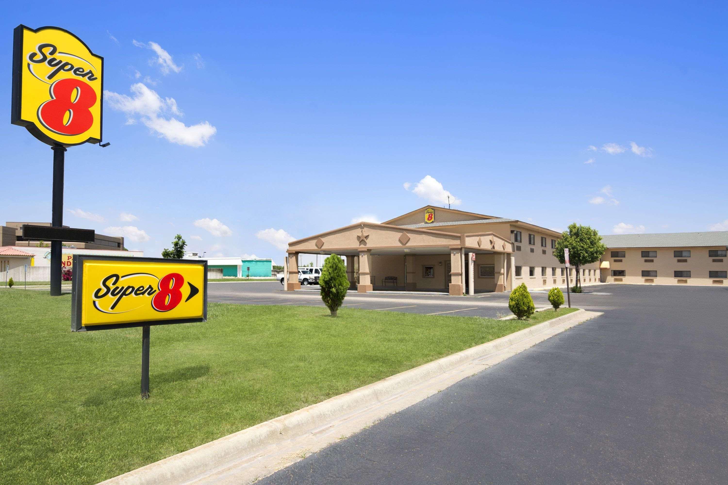 Super 8 By Wyndham Amarillo Central Tx Eksteriør bilde